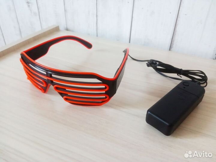 Очки с неоновой подсветкой