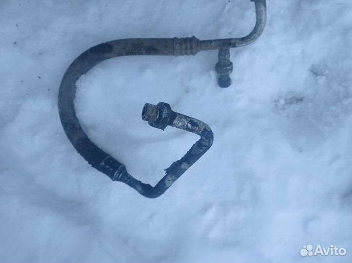 Трубка рено сандеро