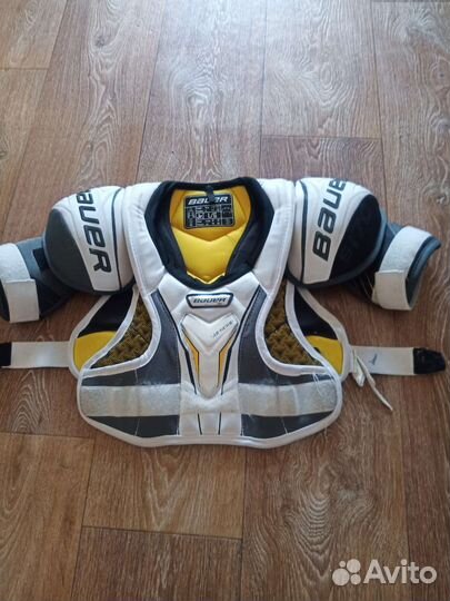 Нагрудник хоккейный bauer supreme