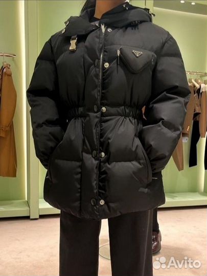 Prada новый пуховик оригинал