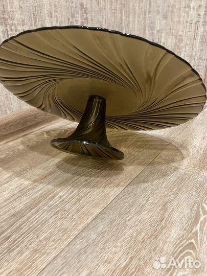 Тортница на ножке из французского стекла