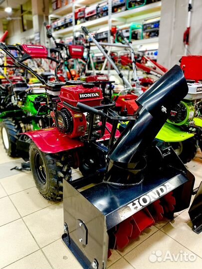 Снегоуборочная машина