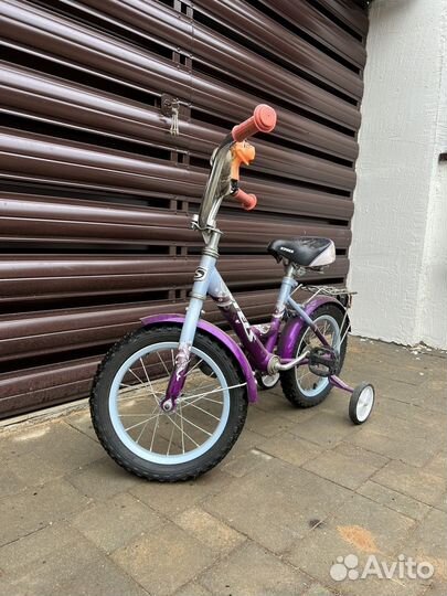 Велосипед детский четырехколесный Stels