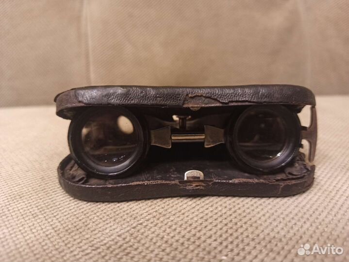 Театральный бинокль складной