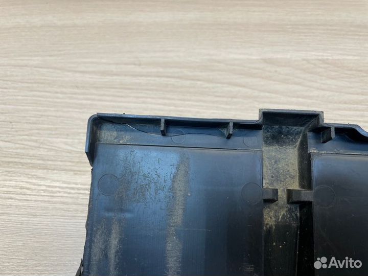 Площадка аккумулятора LADA X-Ray