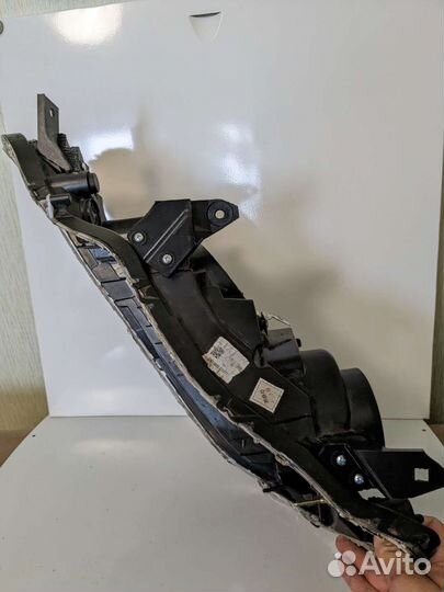 Поштучно: Кронштейн фары Lancer 10 Outlander 2 XL