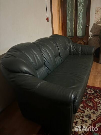 Кожаный диван и кресла бу