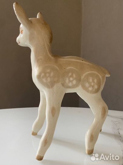 Фарфоровая статуэтка 