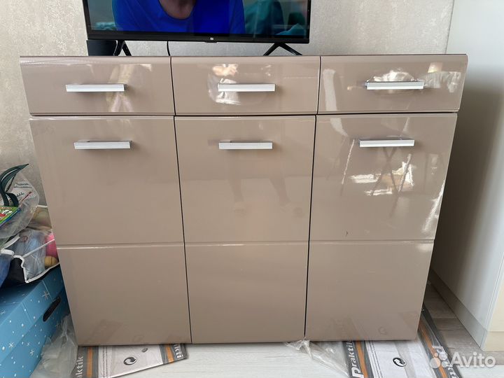 Шкаф с комодом