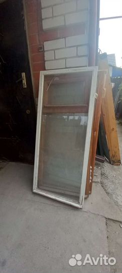 Рамы оконные деревянные со стеклом