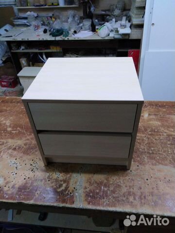 Тумба прикроватная новая