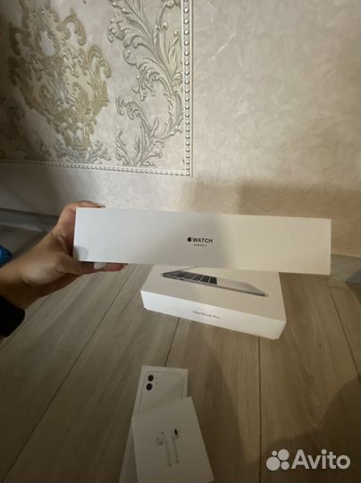 Коробки apple