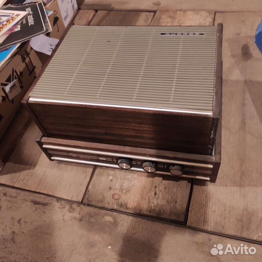 Проигрыватель винила