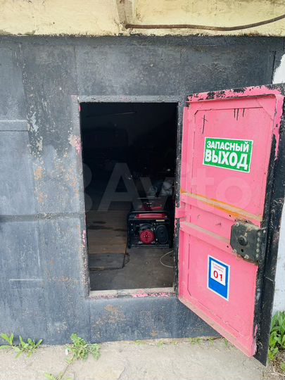 Гараж, > 30 м²