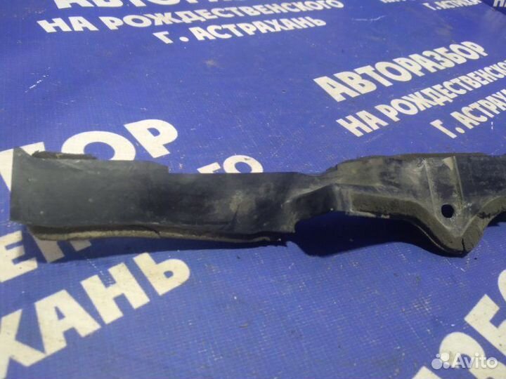 Пыльник крыла Mazda 6 Gh седан 2008