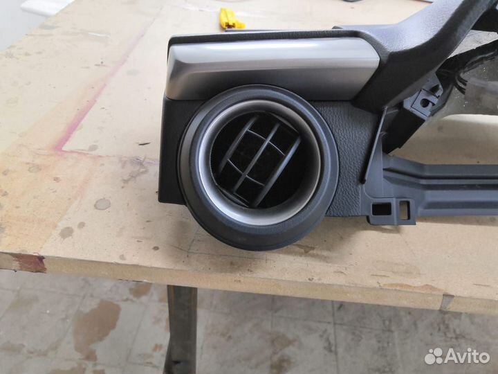 Ремонт торпедо Toyota Rav 4 2017г