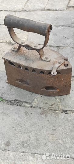 Утюг старый