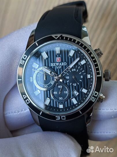 Мужские часы бренда Reward VIP с хронографом