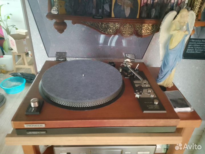 Виниловый проигрыватель