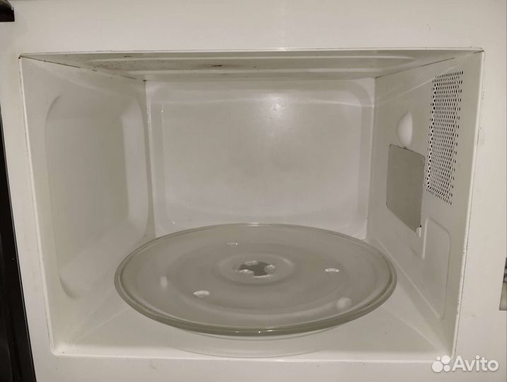 Микроволновая печь Sanyo EM-P7-L12