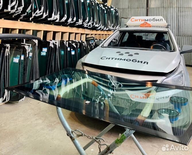 Лобовое стекло Hyundai Solaris / Kia Rio