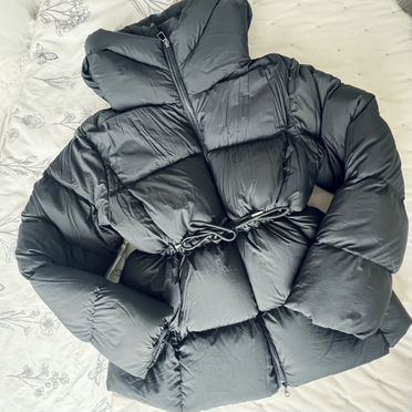 Новый пуховик 100% пух