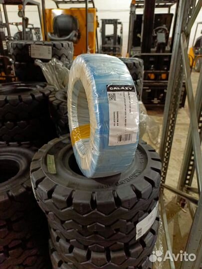 Цельнолитые шины galaxy 15х4.5-8/3.00 с буртом