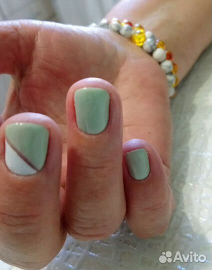 Маникюр с покрытием гель - лак в студии