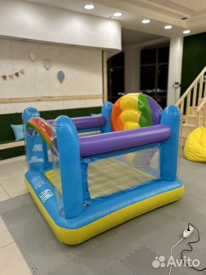 Детский надувной батут
