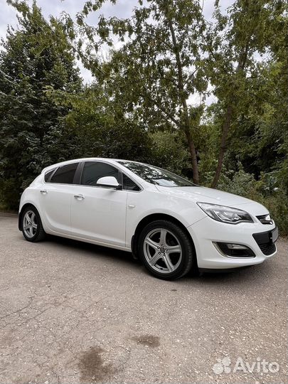 Opel Astra 1.6 МТ, 2013, 97 000 км