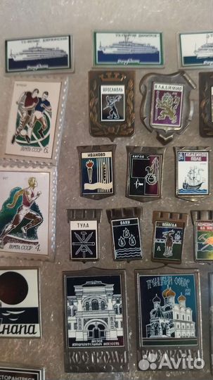 Коллекция значков СССР ситалл