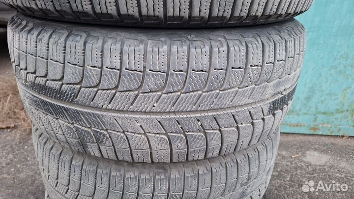 Michelin X-Ice 205/55 R16 94H