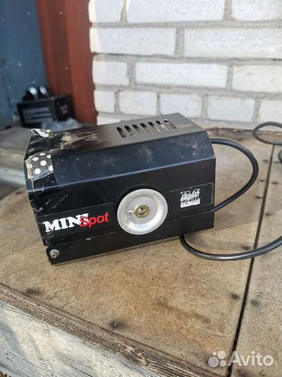 Лазерный проектор