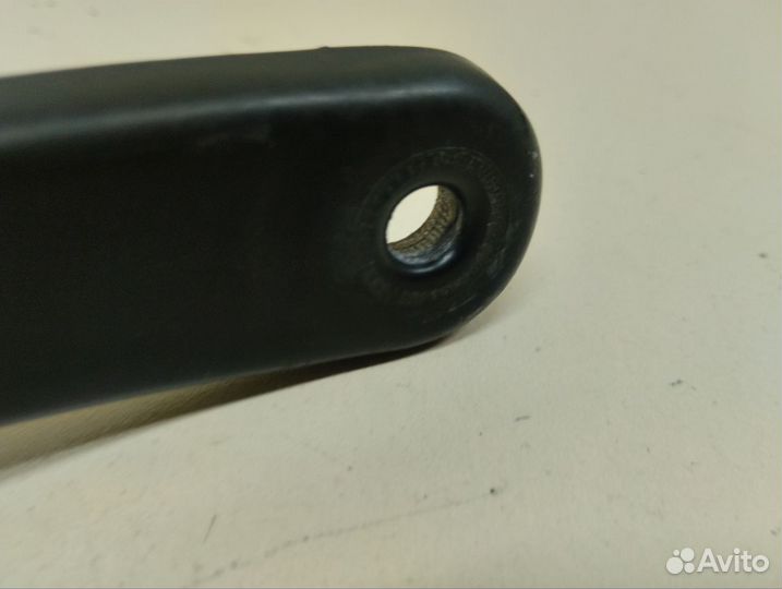 Поводок стеклоочистителя передний левый Nissan Ter