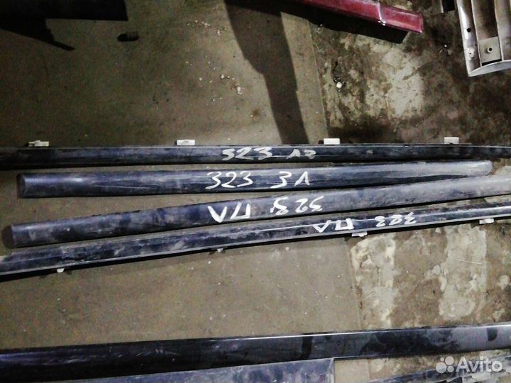 Молдинг mazda 323