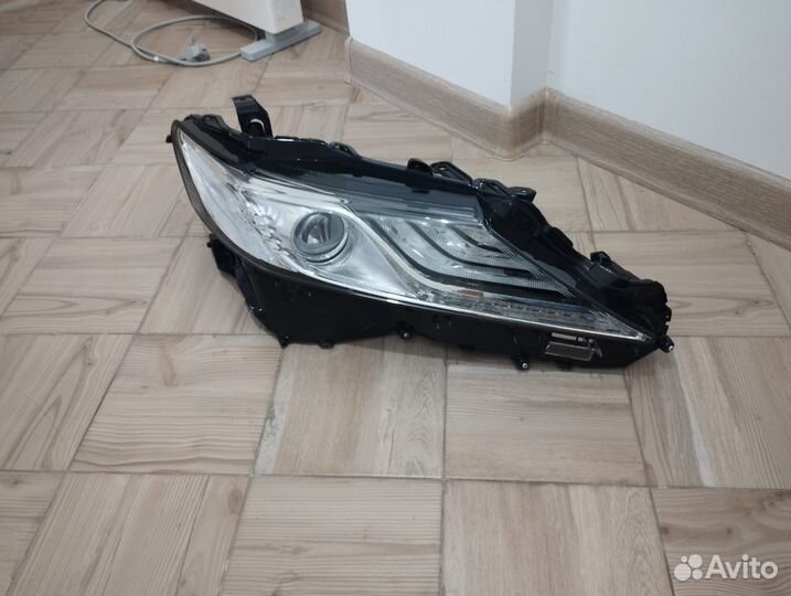 Фара toyota camry 70