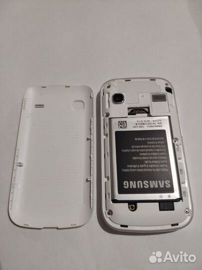 Смартфон Samsung Galaxy Gio GT-S5660