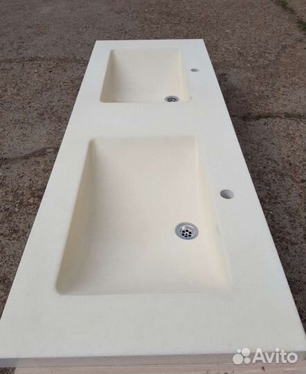 Столешница в ванную комнату