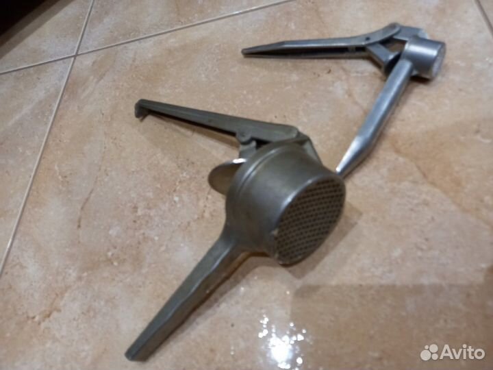 Чеснокодавилка,орехокол СССР