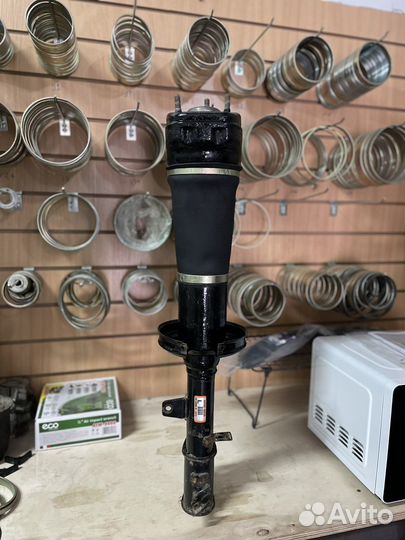 Оригинальные стойки на Лексус RX