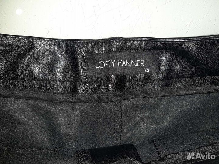 Кожаные шорты