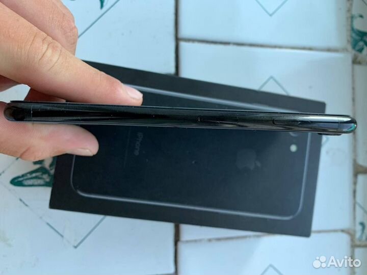 Телефон iPhone 7 get black