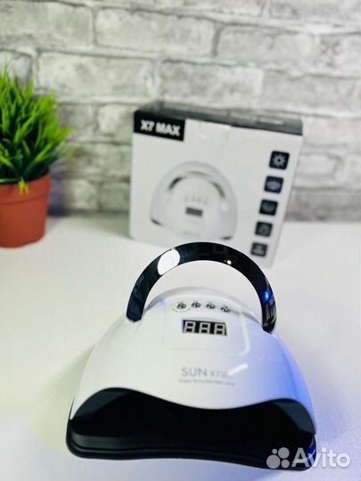 Лампа для ногтей