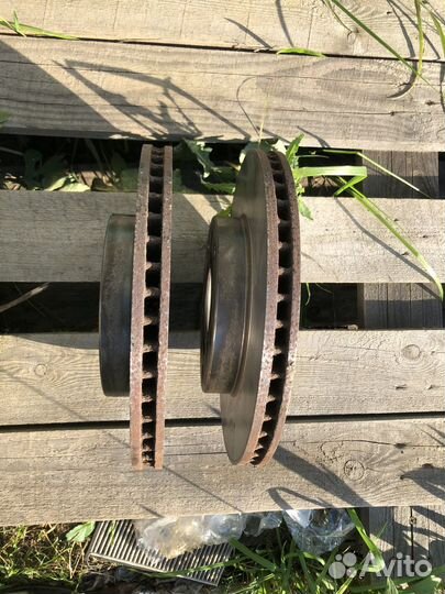 Тормозные диски на chery tiggo t11 2013 года