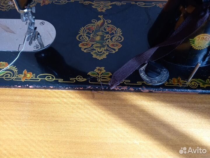 Швейная машина ножная Павлин