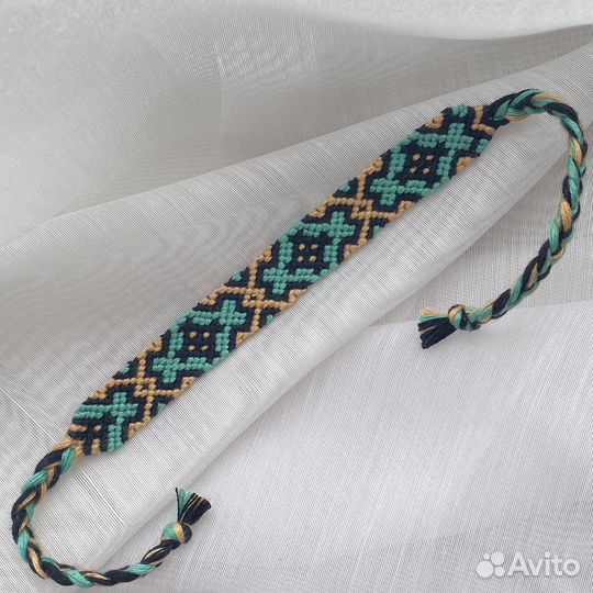 Браслет ручной работы, фенечка