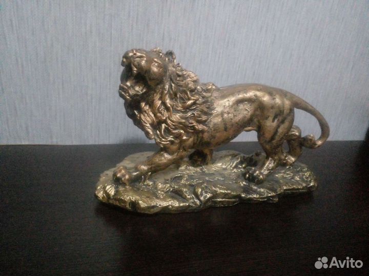 Статуэтка-лев(из гипса)