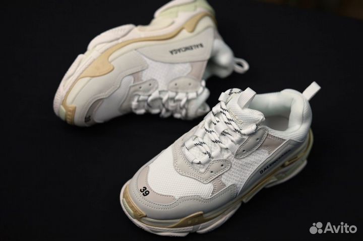 Balenciaga Triple S White