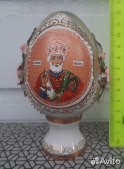 Пасхальное яйцо фарфор