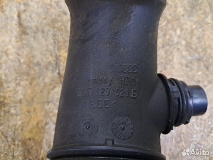 Патрубок воздушного фильтра Audi A6 C6 4F AUK 2006